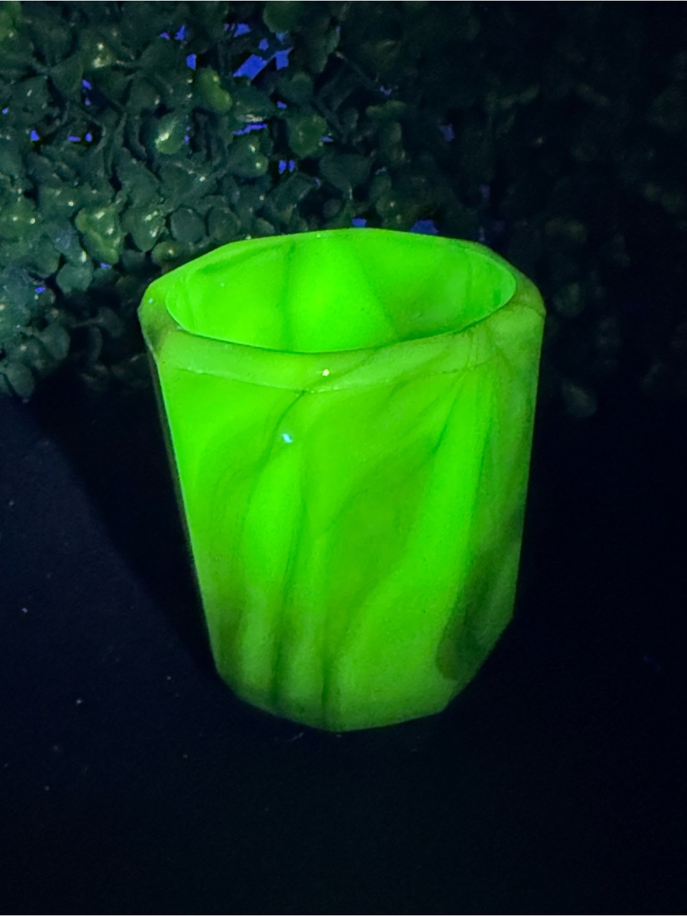 Vintage Akro Agate Uranium Slag Glass Toothpick Holder/Planter – Strong Glow!